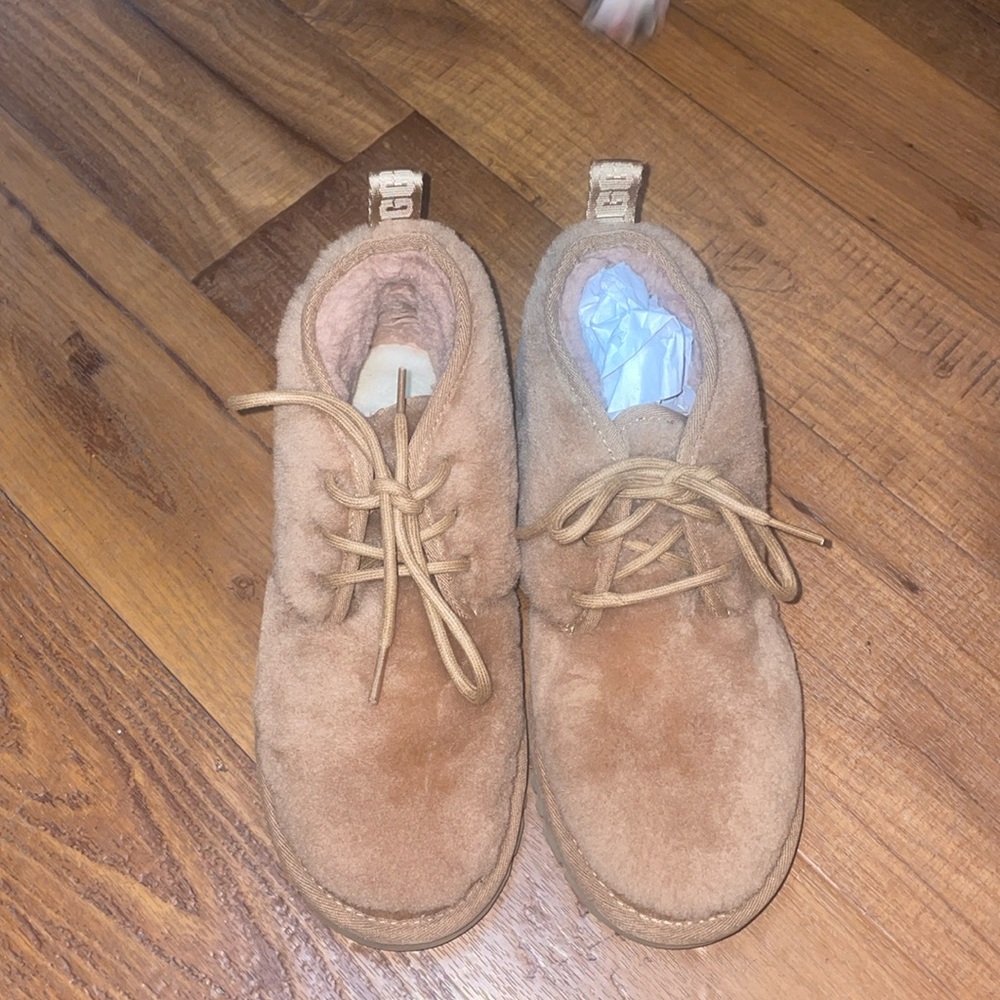 UGG Neumel Cozy boots
